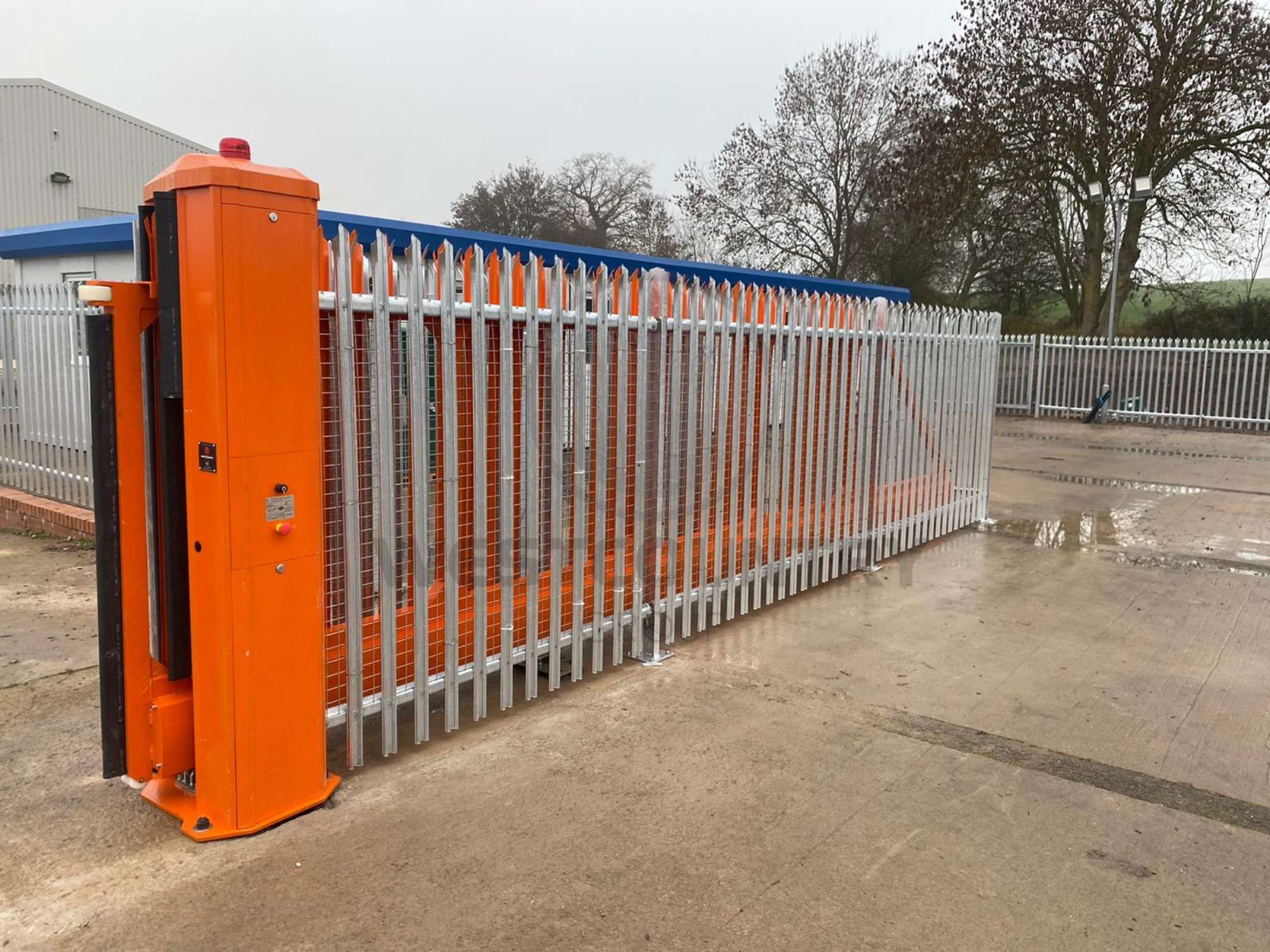 commercial sliding gate