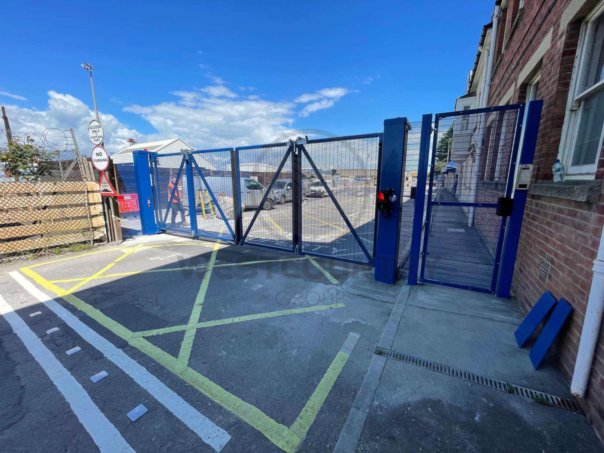 Bi-Fold Gates | Efficient & Space-Saving Commercial Gate Solutions